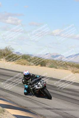 media/Nov-16-2025-Race Pace (Sun) [[8c5fa54630]]/Verified Riders/4-Turn 3 Inside (1050am)/